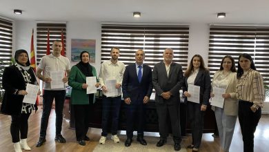 Photo of Besnik Emshiu ndanë vendime pune për gjashtë të punësuar në këtë komunë