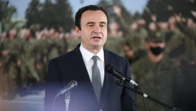 Photo of Kurti: Me fabrikën e municionit kemi vendosur themelin e industrisë së mbrojtjes, së shpejti do t’i kemi edhe helikopterët “Black Hawk”