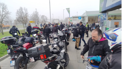 Photo of Studentë, motoristë dhe shumë qytetarë të tjerë mbërrijnë në Beograd që në mëngjes! Sot protesta e madhe