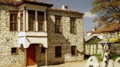 Photo of Sot shënohet 7 marsi dita e mësuesit