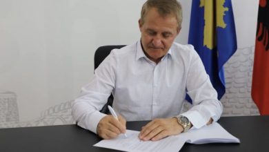 Photo of Vrasjet në Vushtrri, kryetari i Komunës thërret mbledhje urgjente të Këshillit për Siguri