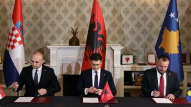 Photo of Kosova i përgjigjet Serbisë për kërcënimin ndaj ujdisë trepalëshe: Nuk frikësohemi, po shkelë Marrëveshjet e Brukselit