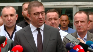 Photo of Mickoski pas takimit me Stojanoskin dhe Durmishin: Nesër fillon kontrolli në terren i të gjithë subjekteve