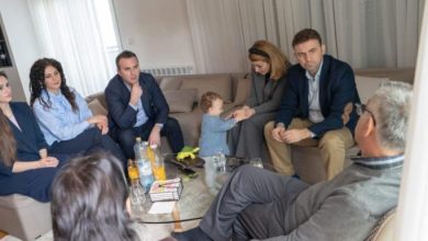 Photo of Osmani dhe Ademi vizituan familjen e Bekteshit për Fitër Bajram: Kreshniku akuzohet padrejtësisht, e gjithë familja ka mbështetjen tonë