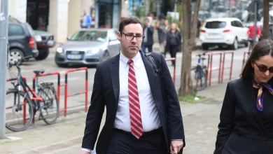 Photo of Pas Veliajt, futet në GJKKO edhe avokati i tij Joshua Roberts! Kërkojnë ndryshimin e masës