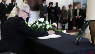 Photo of Ministria e Punëve të Jashtme ka hapur librin e ngushëllimeve për tragjedinë në Koçan