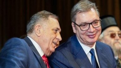 Photo of Dodik: Vuçiq më njoftoi se INTERPOL-i s’ka pranuar të lëshojë fletarrestime ndaj meje dhe Stevandiqit