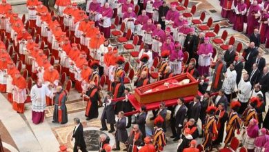 Photo of “Blindohet” Roma! Trump mbërrin sot për funeralin e Papa Françeskut, pritet takim kokë më kokë me Ursula von der Leyen