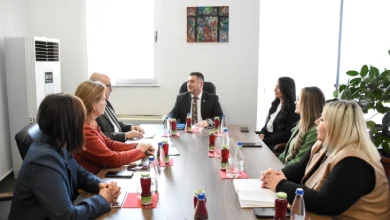 Photo of Rektori i UT-së Jusuf Zejneli priti në takim Ambasadoren e Greqisë z. Sofia Filipidou,