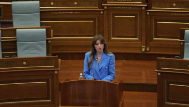 Photo of Albulena Haxhiu dështon të zgjidhet kryetare e Kuvendit të Kosovës