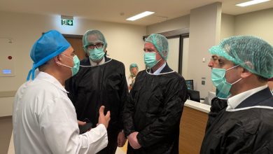 Photo of Taravari në Stamboll viziton spitalin ku ndodhen dy pacientët e rastit të Koçanit