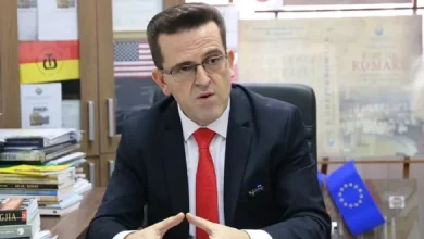 Photo of Profesori Selmani: Kjo qeveri po bën goditje se “sa mund të durojnë shqiptarët”