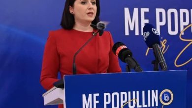 Photo of Deputetja Rina Ajdari porosi VLEN-it: Nuk jeni makthi i Bdi-së, jeni makthi i shqiptarëve