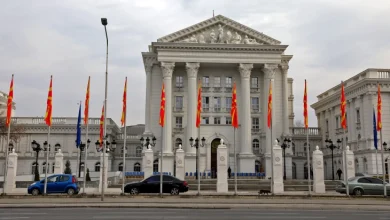 Photo of Qeveria: Kemi komunikim të rregullt me partnerët qeveritarë, takim me ASH-në pas një majit