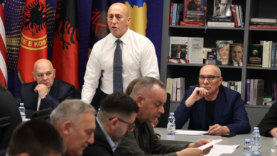 Photo of AAK del me njoftim pas mbledhjes: Jemi për qeveri të opozitës