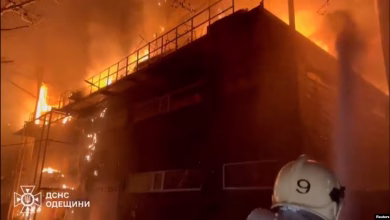Photo of Goditet një ndërtesë banimi në Odesë, Rusia vazhdon ta bombardojë Ukrainën
