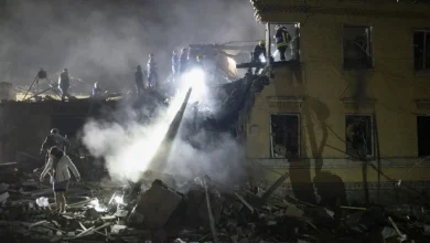 Photo of Rusia sulmon me dron dhe raketa Kievin, 9 të vdekur dhe mbi 70 të plagosur, shumë të zhdukur në rrënoja