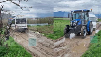 Photo of Minibusi që transporton nxënës ngec në baltë, banorët e Hasanbegut detyrohen ta tërheqin me traktor