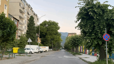 Photo of Rruga përgjatë Qendrës Sportive në Tetovë mes gropave dhe dëmtimeve: Qytetarët kërkojnë asfalt, komuna pa plan konkret