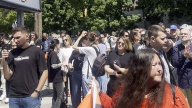 Photo of “Paga tani!”, protestojnë punonjësit e kulturës