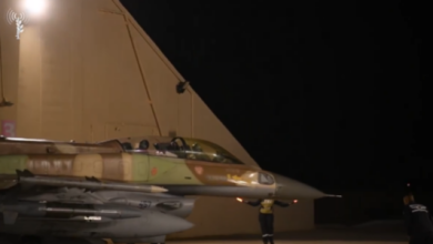 Photo of Izraeli godet bazat bërthamore dhe raketore iraniane gjatë natës, thotë IDF