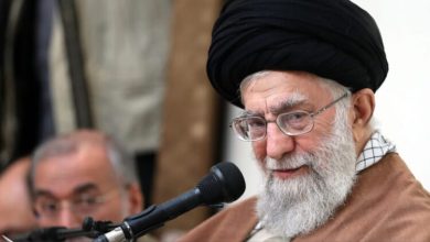Photo of Ajatollahu Khamenei paralajmëron përshkallëzimin e konfliktit: Beteja fillon në emër të Haidarit