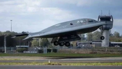 Photo of Çfarë janë bombarduesit amerikanë B2, avionët që transportojnë ‘superbombën’ që përdoret për të shkatërruar bunkerë në thellësi të mëdha
