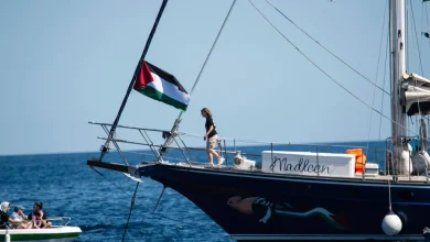 Photo of Ministri izraelit i Mbrojtjes urdhëron ndalimin e anijes me aktivistë që po i drejtohet Gazës