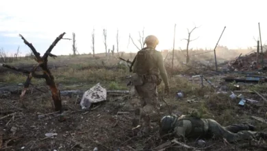 Photo of Rusia dhe Ukraina shkëmbejnë trupat e ushtarëve të vrarë – mbi 1,000 ukrainas të kthyer