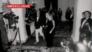 Photo of CNN publikon fotot ‘sekrete’/ Epstein, edhe në dasmën e Trump
