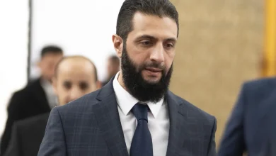 Photo of Si e humbi Ahmed al-Sharaa kontrollin e jugut të Sirisë?