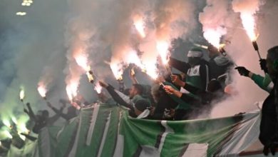 Photo of Tifozët izraelitë të futbollit shkaktojnë zemërim në Poloni me pankartën “vrasës”