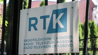 Photo of Sot protestojnë sindikatat e punëtorëve të RTK-së para kuvendit të Kosovës