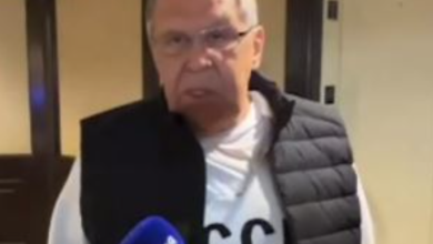 Photo of Lavrov në Alaskë shfaqet me bluzën me iniciale të Bashkimit Sovjetik