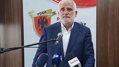 Photo of Menduh Thaçi përcjell urimin për Kurban Bajram