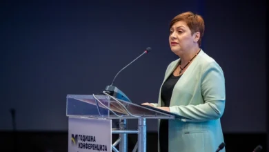 Photo of Dimitrieska-Koçoska: Bëjmë hapa përpara për të përforcuar tregun e kapitalit dhe u japim shans kompanive për qasje më lehtë në kapital