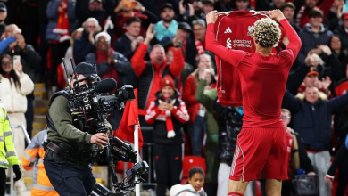 Photo of ‘U tregua idiot’, Slot kritikon Ekitiké-në pas kartonit të kuq në Carabao Cup