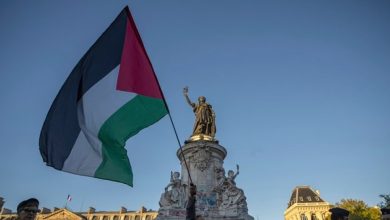 Photo of Kryetarë komunash në Francë do ta vendosin flamurin palestinez, në shpërputhje me urdhrin e Qeverisë