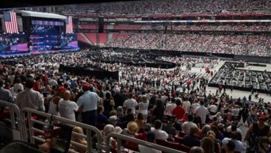 Photo of Nis ceremonia për Charlie Kirk, homazhe nga Trump dhe zyrtarë të lartë në Arizona