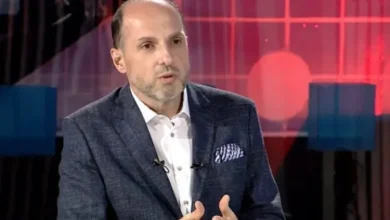 Photo of Zeqirja Ibrahimi: Gjuha shqipe në RMV nuk është ZYRTARE!