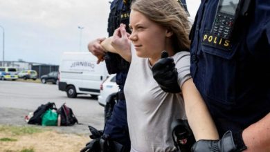 Photo of Greta Thunberg arrestohet nga Izraeli gjatë misionit humanitar për Gazën – Raportohet për keqtrajtime dhe kushte të rënda në burg