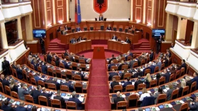 Photo of Kuvendi i Shqipërisë rrëzon kërkesën e PD-së për rezolutë për gjenocidin në Kosovë