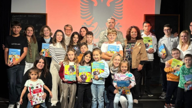 Photo of Libra falas për nxënësit shqiptarë në Diasporë/ Rama: Vetëm këtë vit janë shpërndarë 27,198 tekste mësimore