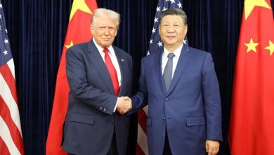 Photo of Xi Jinping-u dhe Donald Trump-i takohen në Busan të Koresë së Jugut
