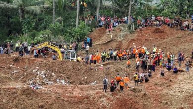 Photo of Rrëshqitja e dheut në Indonezi, 18 të vdekur – dhjetëra të zhdukur