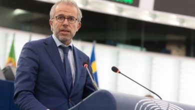 Photo of Eurodeputeti për çështjen Kosovë-Serbi: Bashkimi Evropian ka pasur qasje të pabalancuar