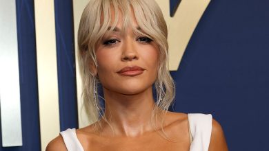 Photo of Rita Ora flet për fëmijërinë si refugjate: Prindërit ikën nga Kosova për shkak të…