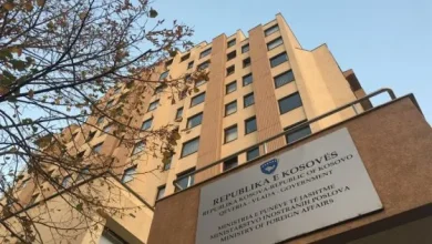 Photo of Vjedhja e targave në Slloveni, MPJD: Ambasada bashkë me organet e rendit po e trajtojnë rastin