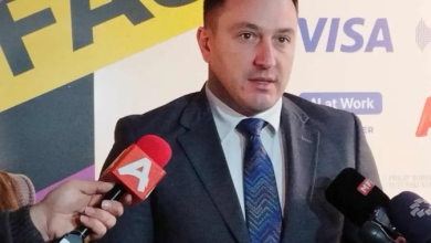 Photo of Andonovski: E mbështesim sektorin afarist dhe e-tregtinë