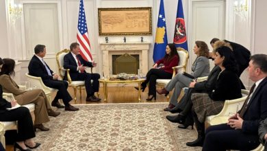 Photo of Nis takimi mes Osmanit dhe delegacionit të kongresit amerikan